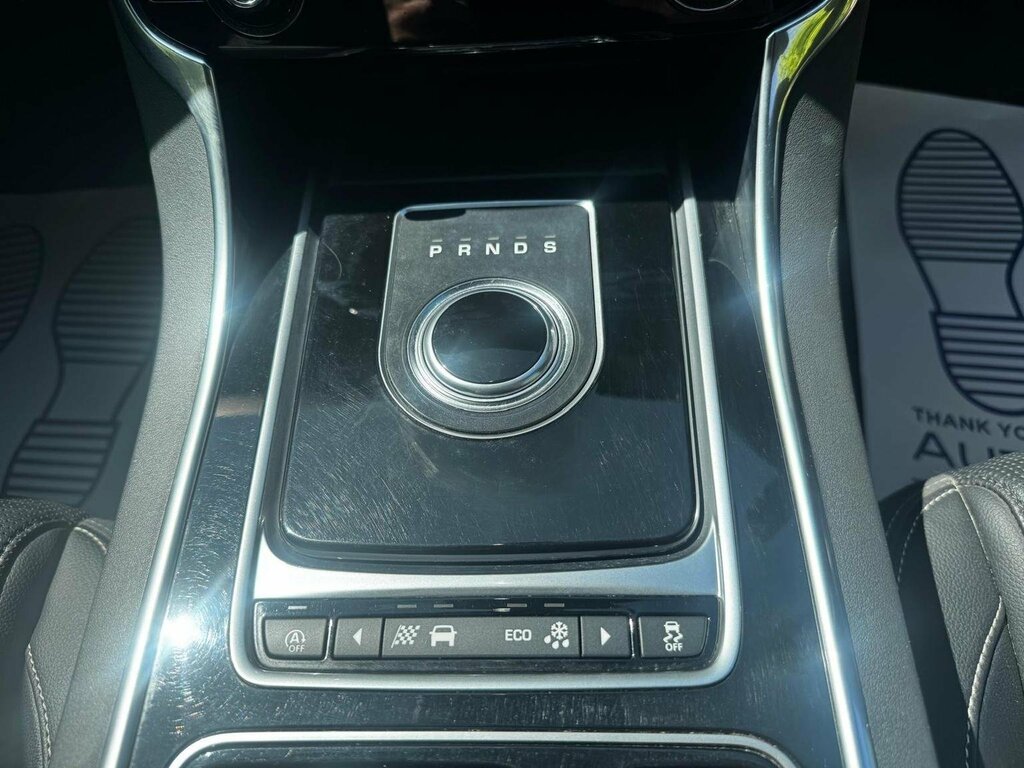 Jaguar XE Saloon Grey #32