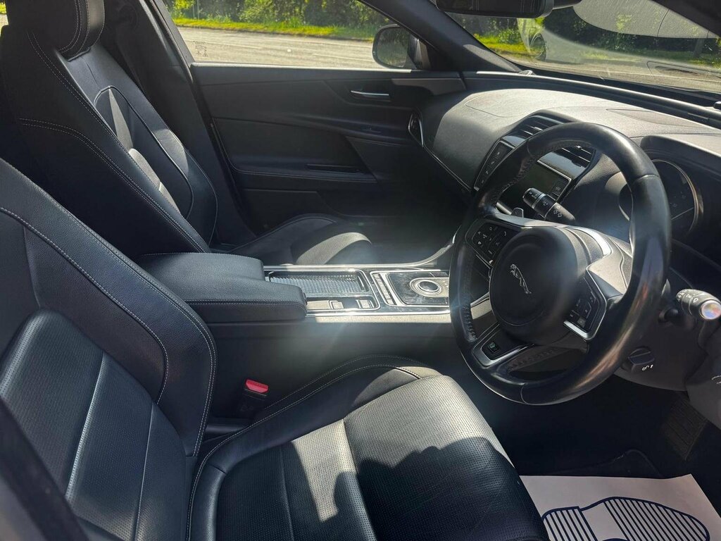 Jaguar XE Saloon Grey #78