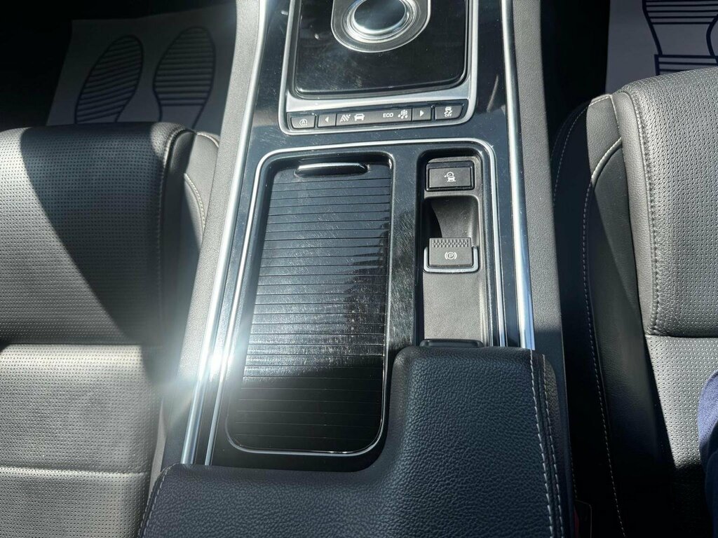 Jaguar XE Saloon Grey #88