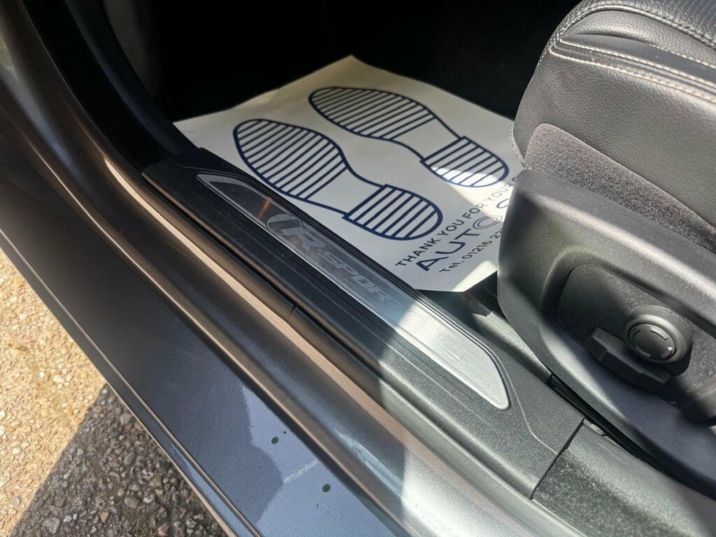 Jaguar XE Saloon Grey #114