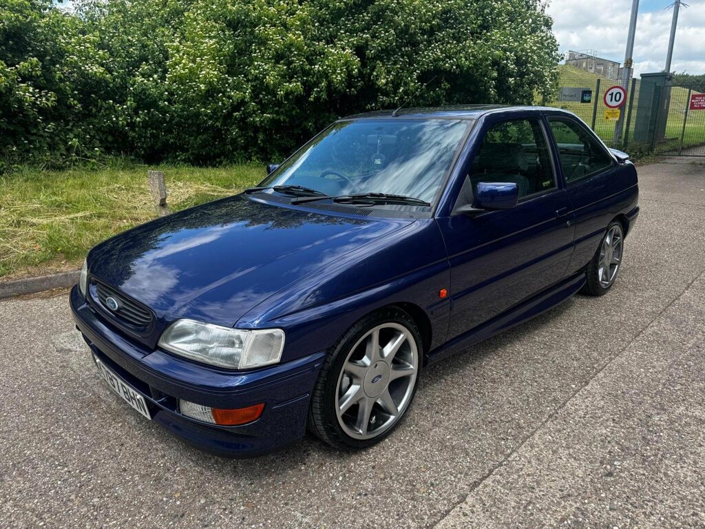 Ford Escort L Red #72