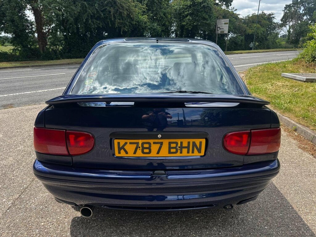 Ford Escort L Red #100