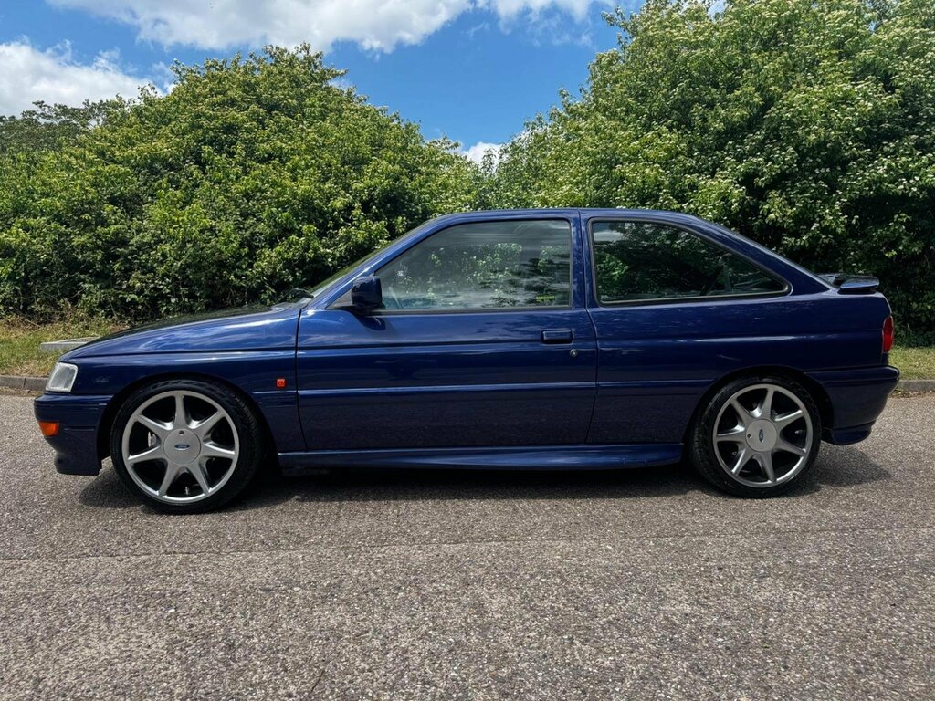 Ford Escort L Red #99