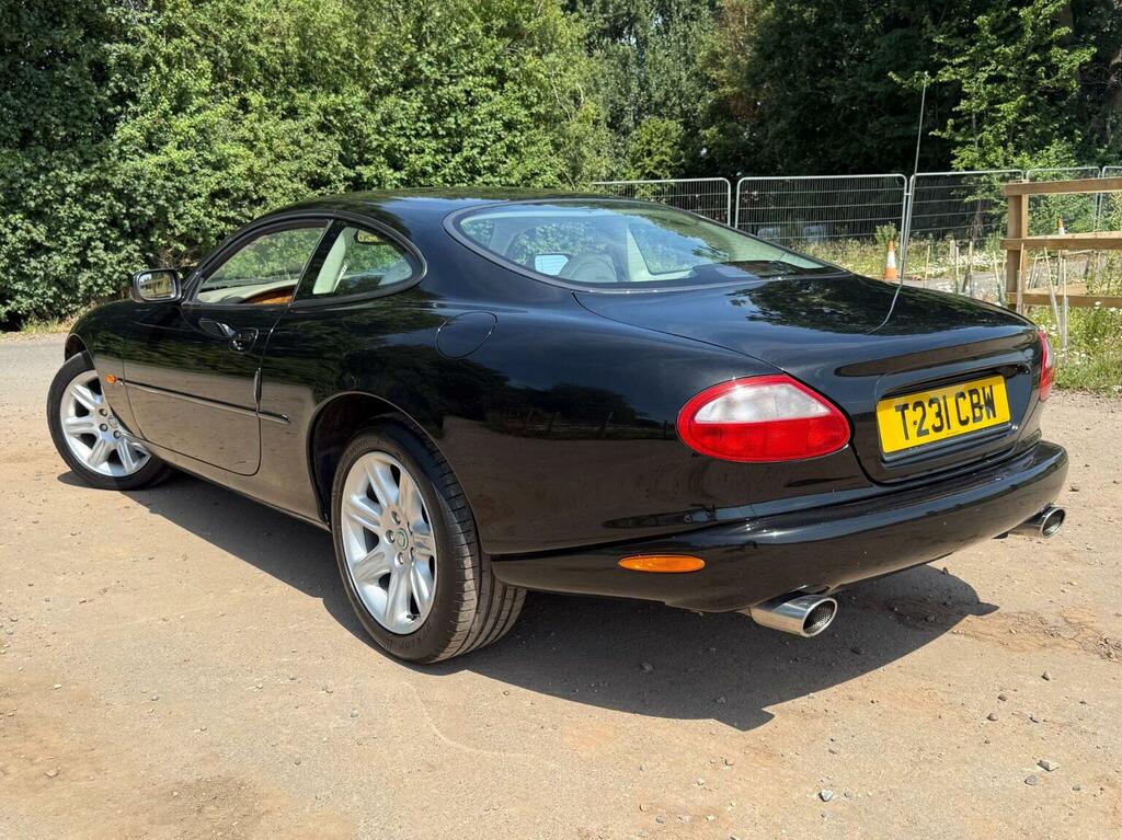 Jaguar XK8 Coupe Blue #27