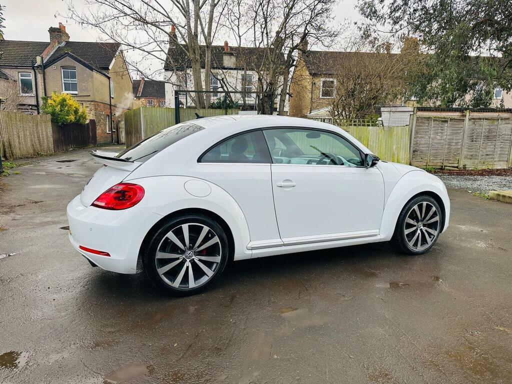 Volkswagen Beetle Hatchback 2.0 Tsi Turbo Black Dsg Euro 5 2014 White #4