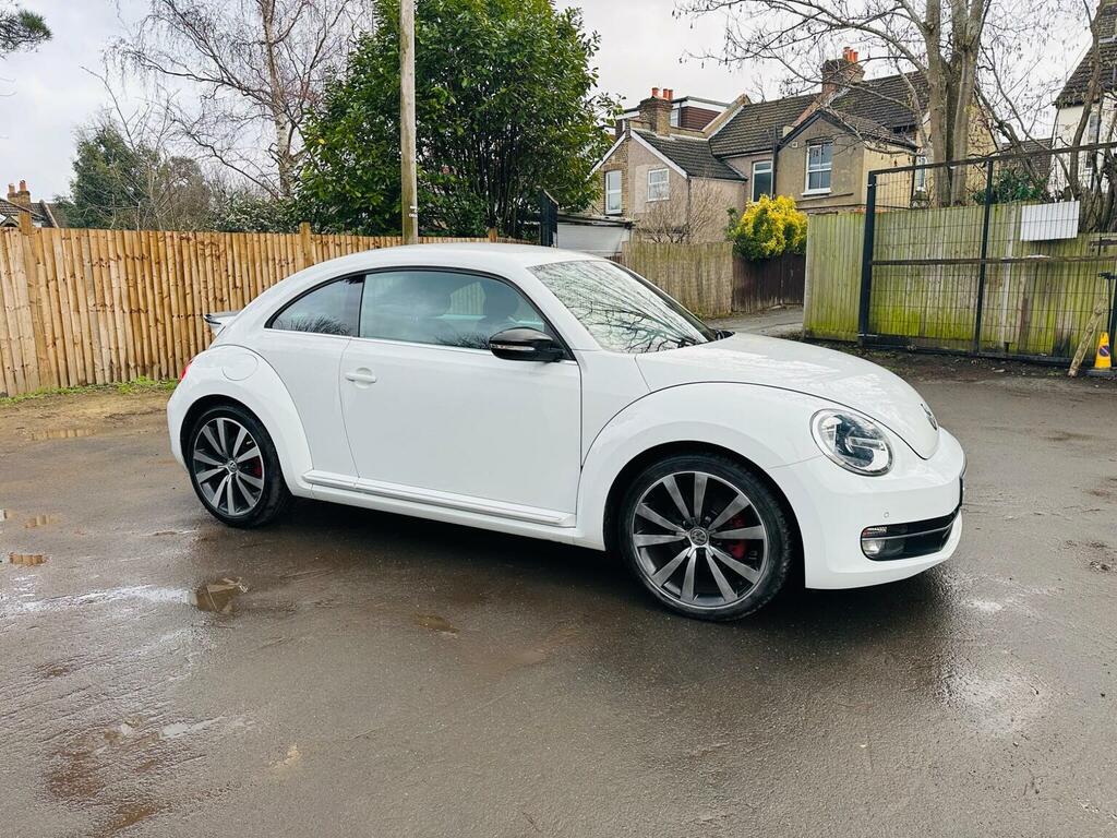 Volkswagen Beetle Hatchback 2.0 Tsi Turbo Black Dsg Euro 5 2014 White #2