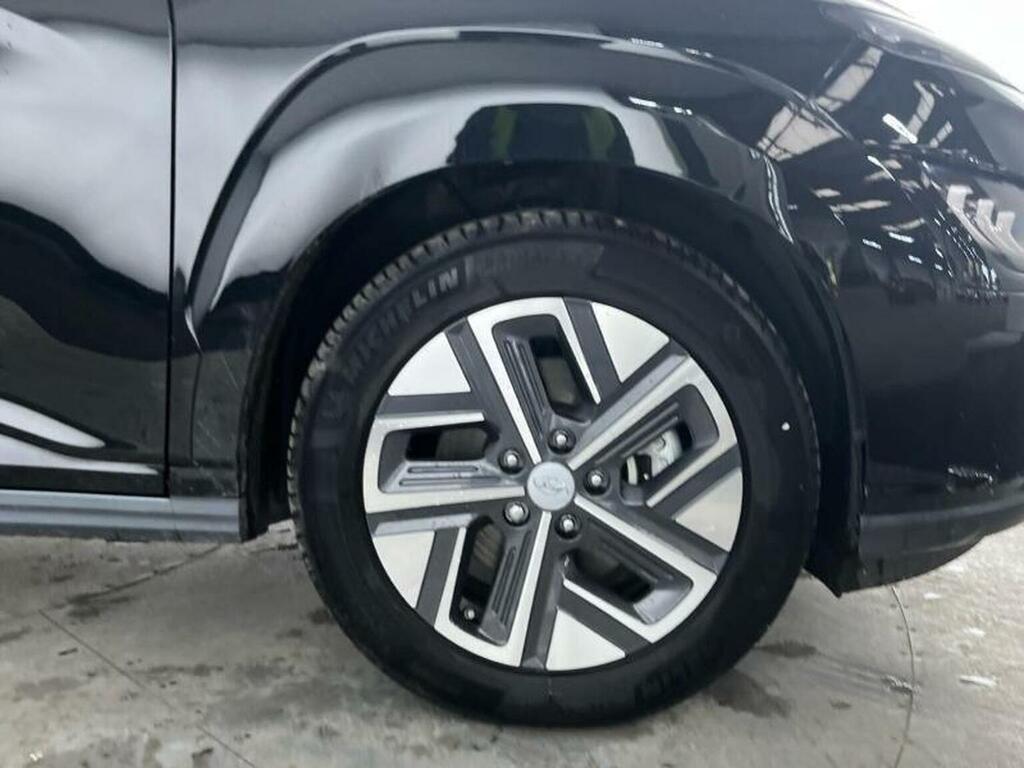 Hyundai Kona 150Kw Ultimate 64Kwh Red #6