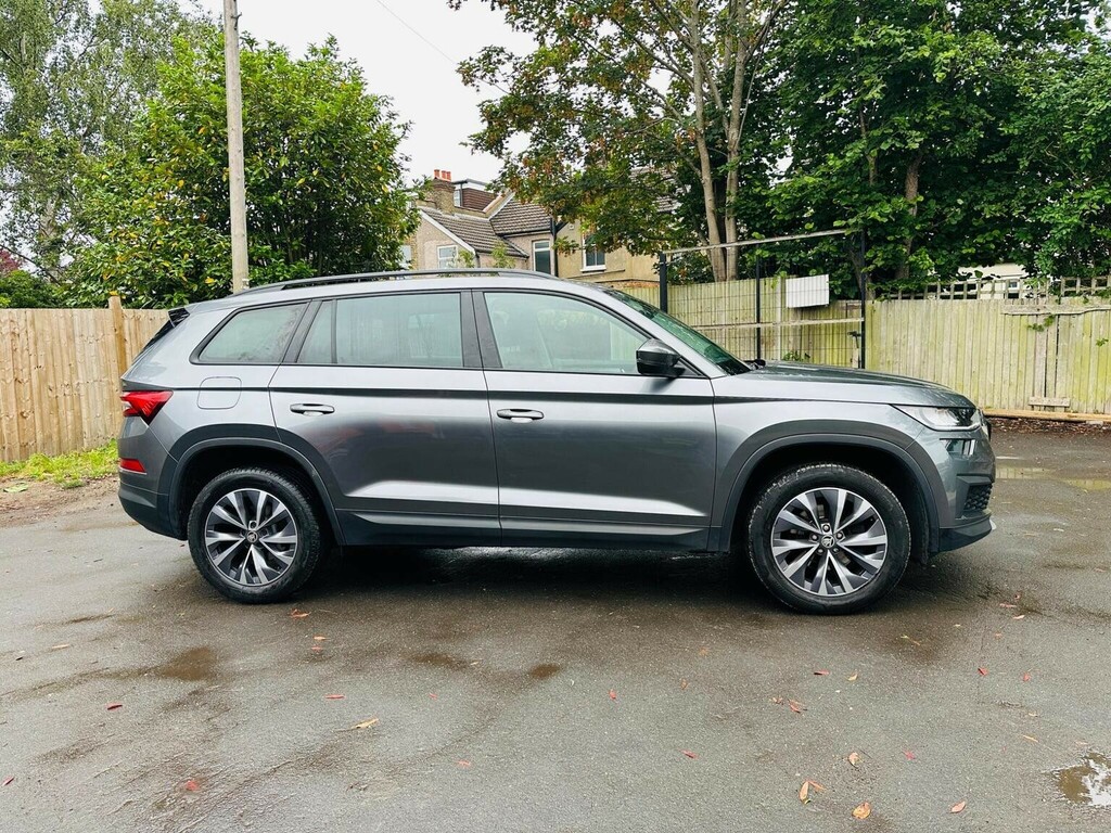 Skoda Kodiaq Suv 1.5 Tsi Act Se Drive Dsg Euro 6 Ss 7 S LY23BNF Grey #2