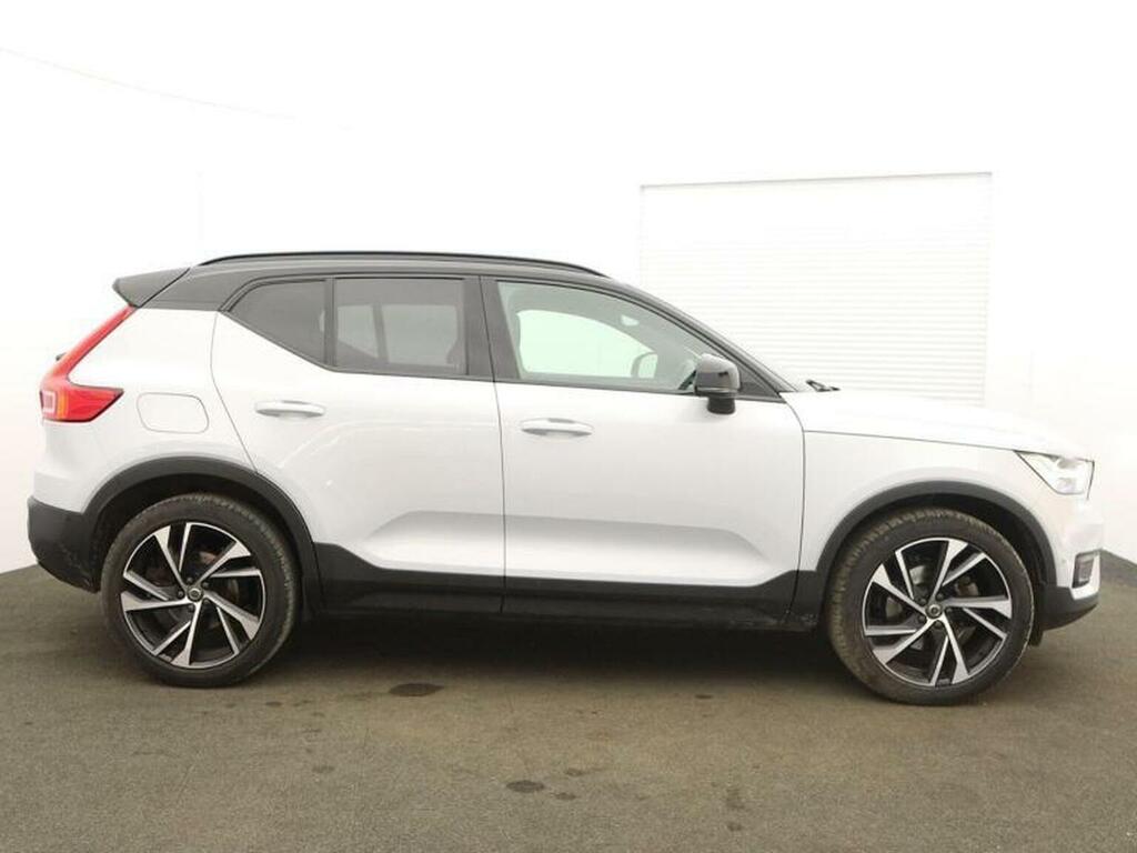 Volvo XC40 2.0 B4 Mhev R-design Pro Euro 6 Ss Silver #2