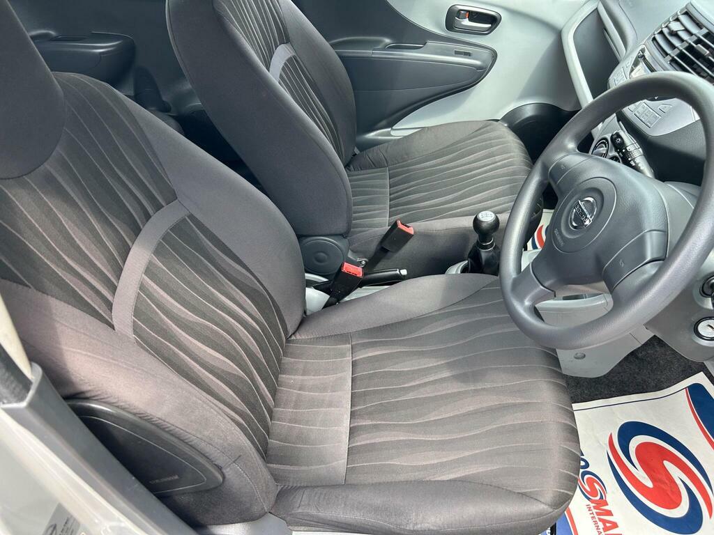 Nissan Pixo N-tec Silver #23