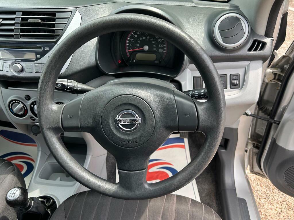 Nissan Pixo N-tec Silver #15