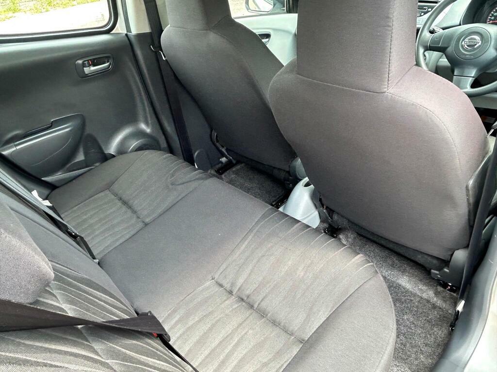 Nissan Pixo N-tec Silver #32