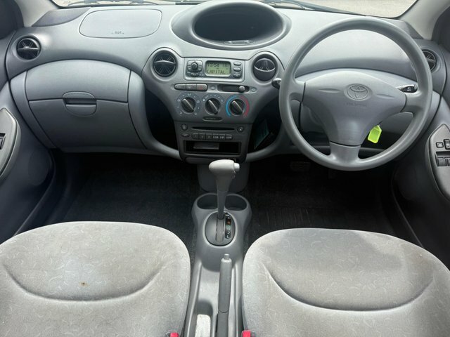 Toyota Yaris 1.0 Vvt-i 16V S Silver #41