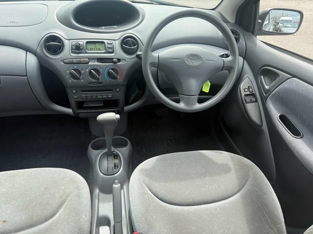 Toyota Yaris 1.0 Vvt-i 16V S Silver #22