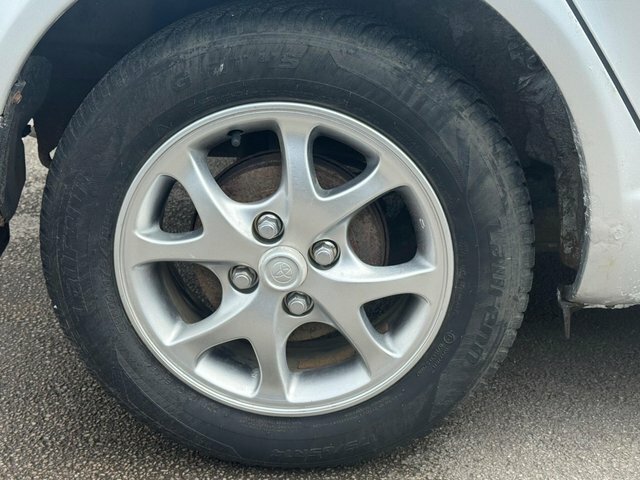 Toyota Yaris 1.0 Vvt-i 16V S Silver #43