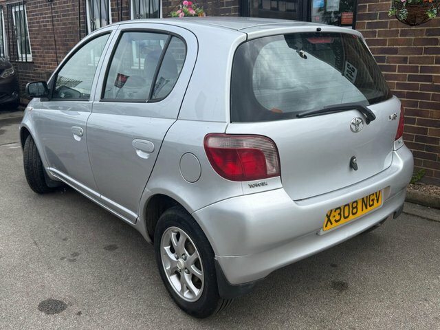 Toyota Yaris 1.0 Vvt-i 16V S Silver #14