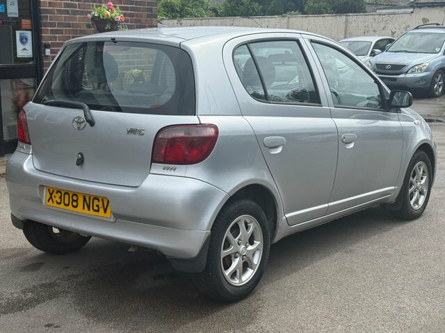 Toyota Yaris Vvt-i 16V Cdx X308NGV Silver #4