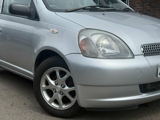 Toyota Yaris 1.0 Vvt-i 16V S Silver #9