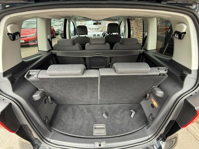 Volkswagen Touran 1.6 Tdi 105 Bluemotion Tech Se White #37
