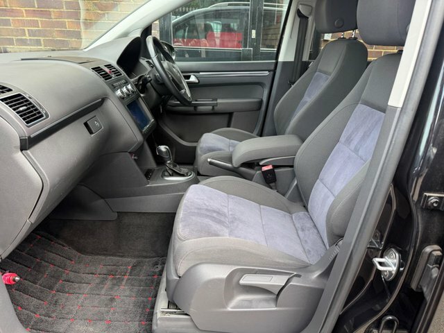 Volkswagen Touran 1.6 Tdi 105 Bluemotion Tech Se White #42