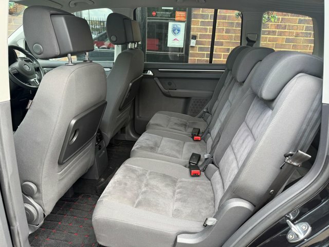 Volkswagen Touran 1.6 Tdi 105 Bluemotion Tech Se White #39