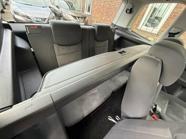 Volkswagen Touran 1.6 Tdi 105 Bluemotion Tech Se White #21