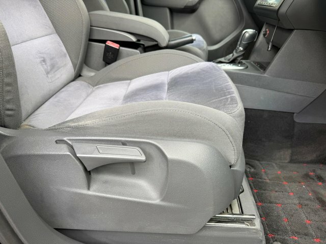 Volkswagen Touran 1.6 Tdi 105 Bluemotion Tech Se White #28