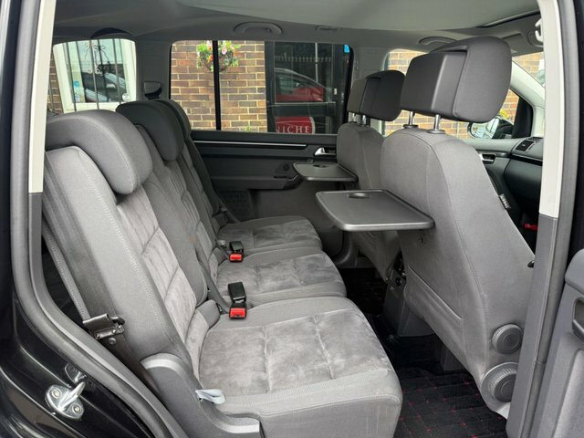 Volkswagen Touran 1.6 Tdi 105 Bluemotion Tech Se White #26