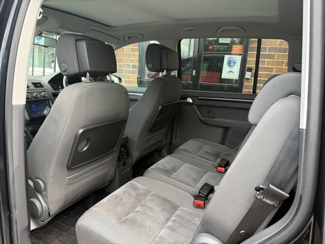 Volkswagen Touran 1.6 Tdi 105 Bluemotion Tech Se White #45