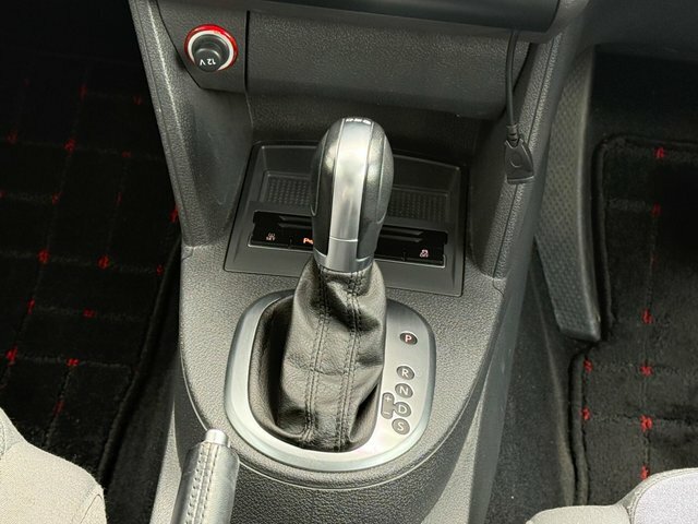 Volkswagen Touran 1.6 Tdi 105 Bluemotion Tech Se White #18