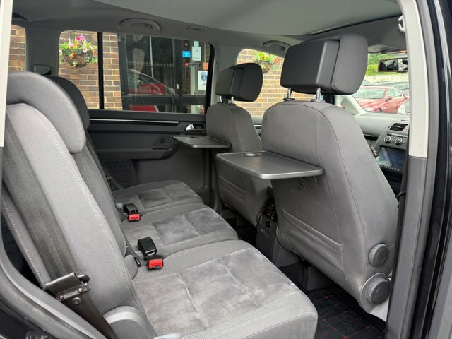 Volkswagen Touran 1.6 Tdi 105 Bluemotion Tech Se White #27