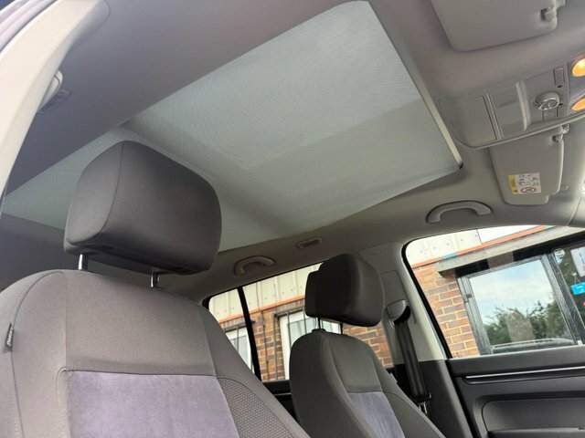 Volkswagen Touran 1.6 Tdi 105 Bluemotion Tech Se White #23