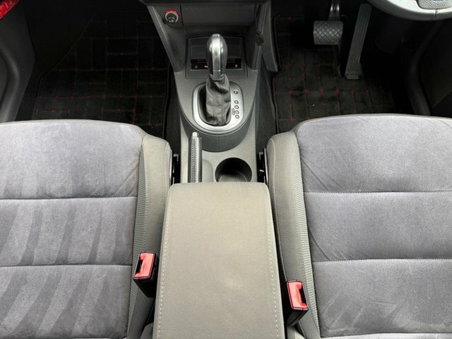 Volkswagen Touran 1.6 Tdi 105 Bluemotion Tech Se White #17