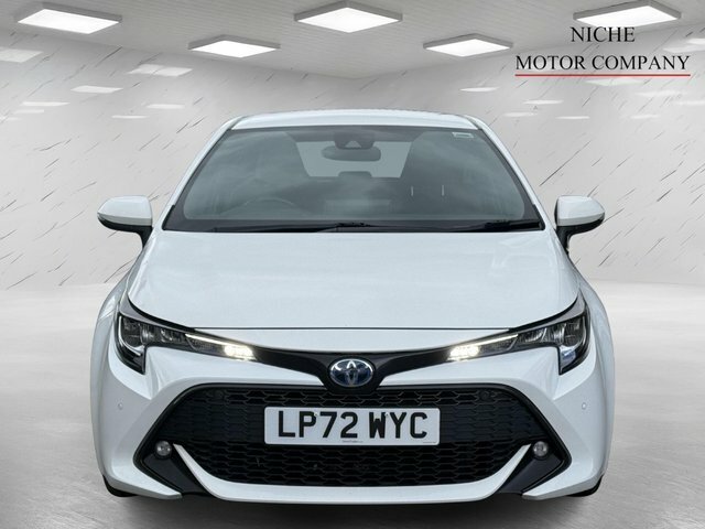 Toyota Corolla Vvt-h Icon Tech Cvt LP72WYC White #2