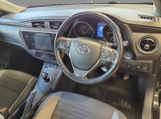 Toyota Auris Vvt-h Icon Tech Touring FM18USH Black #4