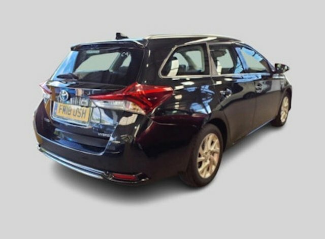 Toyota Auris Vvt-h Icon Tech Touring FM18USH Black #2