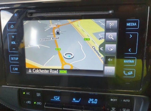 Toyota Auris Vvt-h Icon Tech Touring FM18USH Black #3