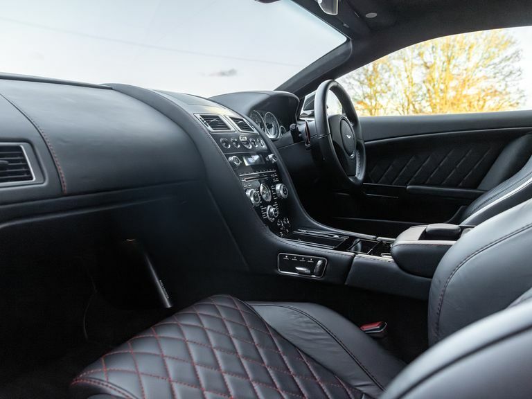 Aston Martin DBS Ultimate 18 Of 100 Silver #4