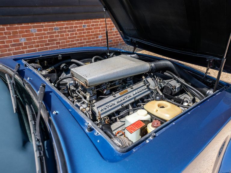 Aston Martin V8 X-pack Blue #6
