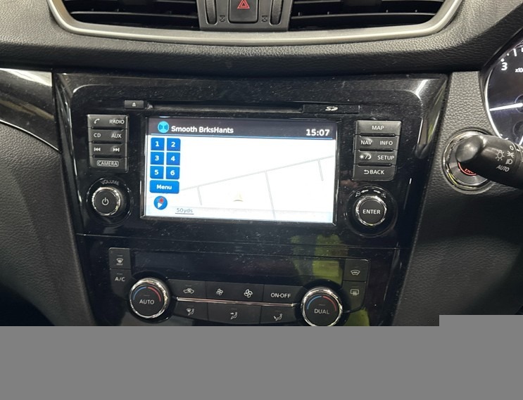Nissan Qashqai 1.2 Dig-t Tekna Xtronic Panroof Nav Cam PN65OKE Silver #4