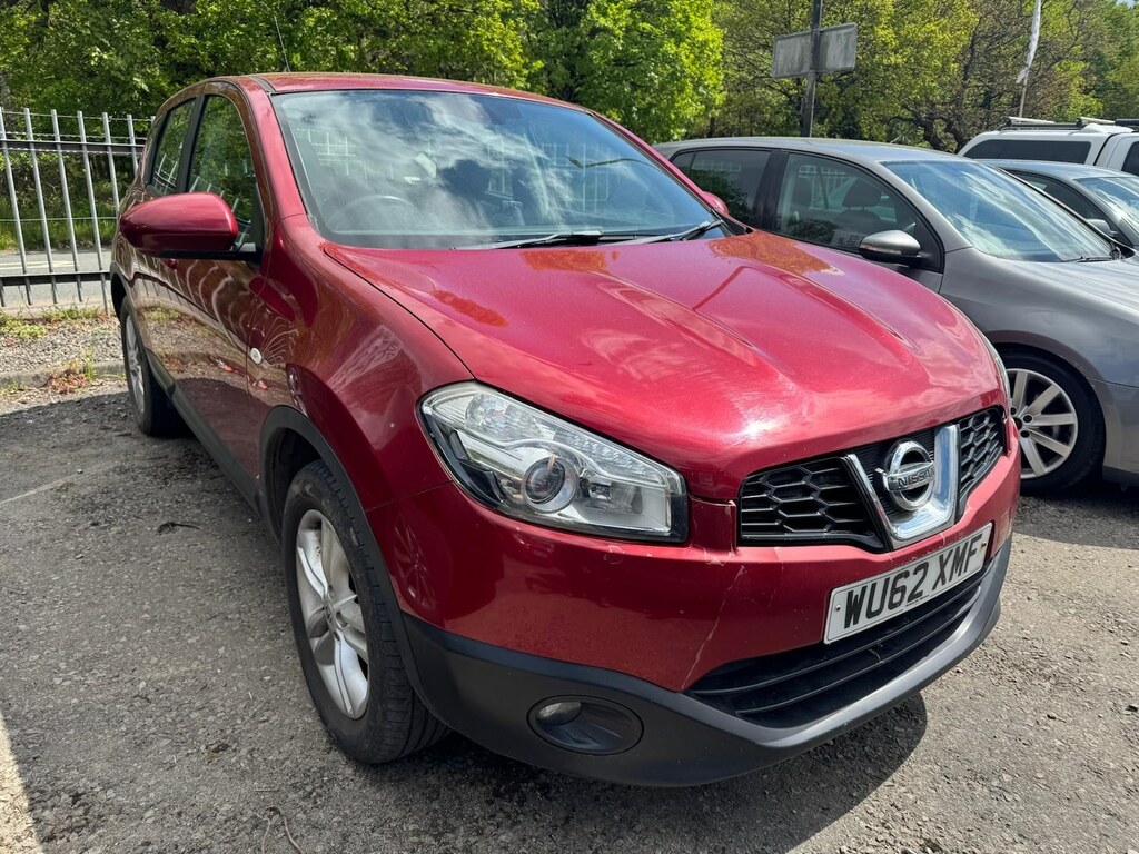 Nissan Qashqai 1.5 Dci 110 Acenta Red