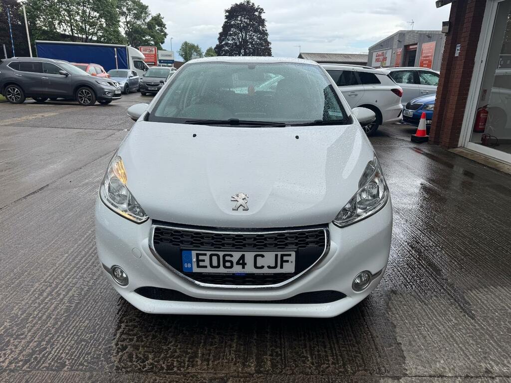 Peugeot 208 1.2 Vti Active 20 Tax 62 Mpg Ulez Dab EO64CJF White #5