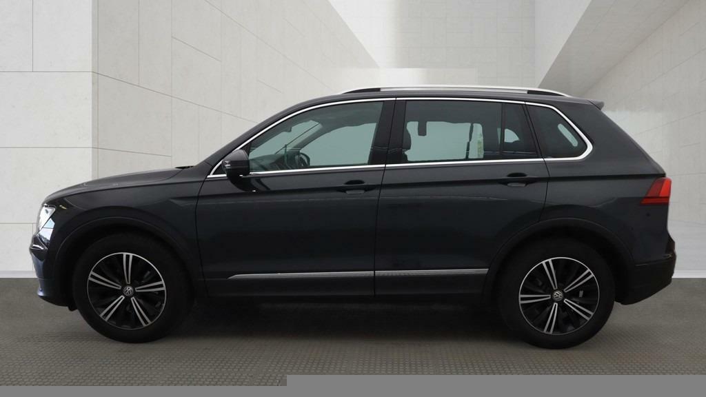 Volkswagen Tiguan 1.5 Tsi Evo 130 Se Nav 8 Services Ulez BK19UYT Grey #6