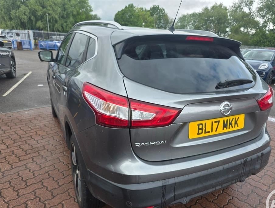 Nissan Qashqai 1.2 Dig-t N-connecta 1 Owner Ulez Nav BL17MKK Grey #2