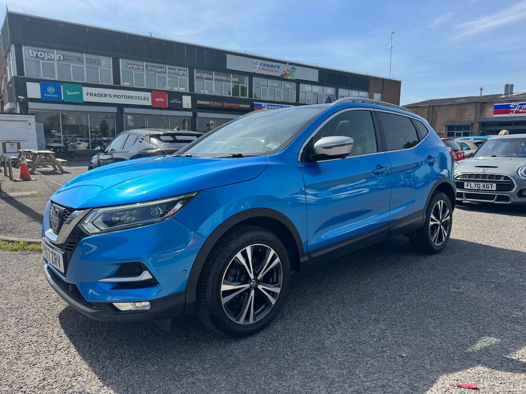 Nissan Qashqai 1.2 Dig-t Tekna Xtronic Panroof Bose L PN67ZRV Blue