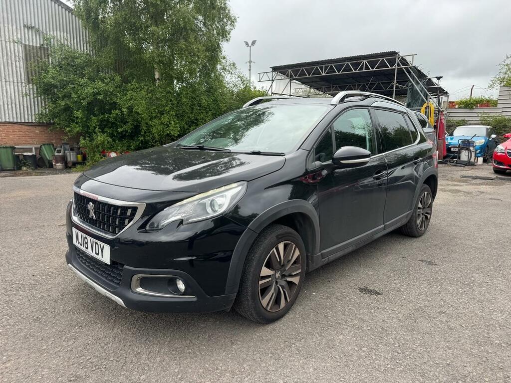 Peugeot 2008 1.2 Puretech Allure Black