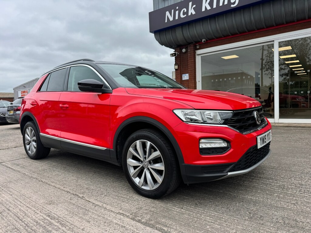 Volkswagen T-Roc 1.5 Tsi Evo Design Panroof Nav 1 Owner Red