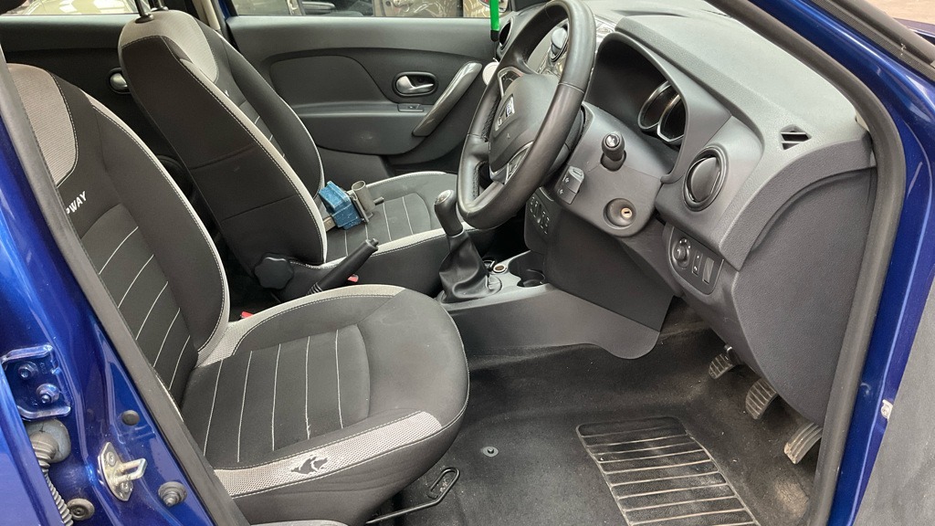 Dacia Logan Mcv White #11