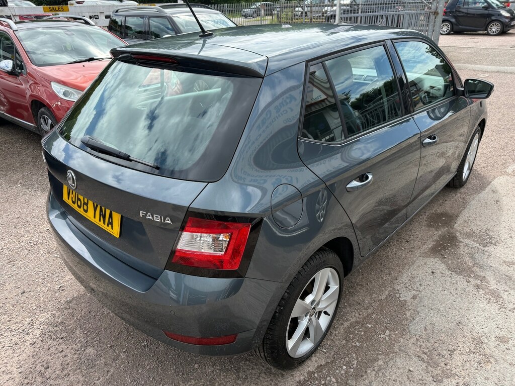 Skoda Fabia 1.0 Tsi Se L Grey #5