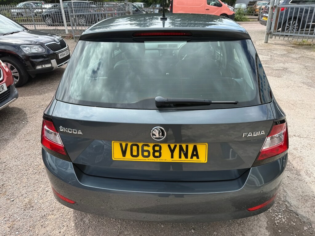 Skoda Fabia 1.0 Tsi Se L Grey #6